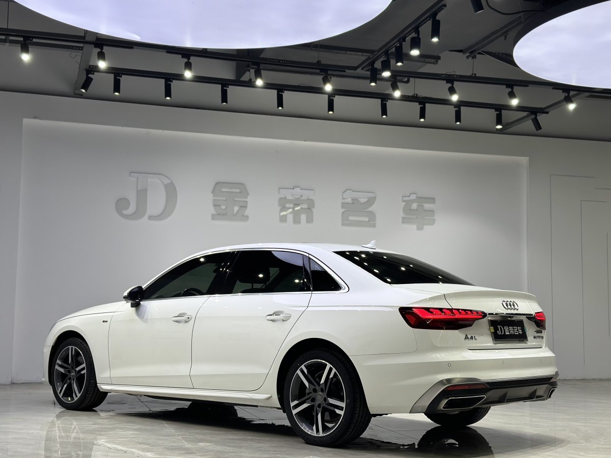 奧迪 奧迪A4L  2020款 40 TFSI 時(shí)尚動(dòng)感型圖片