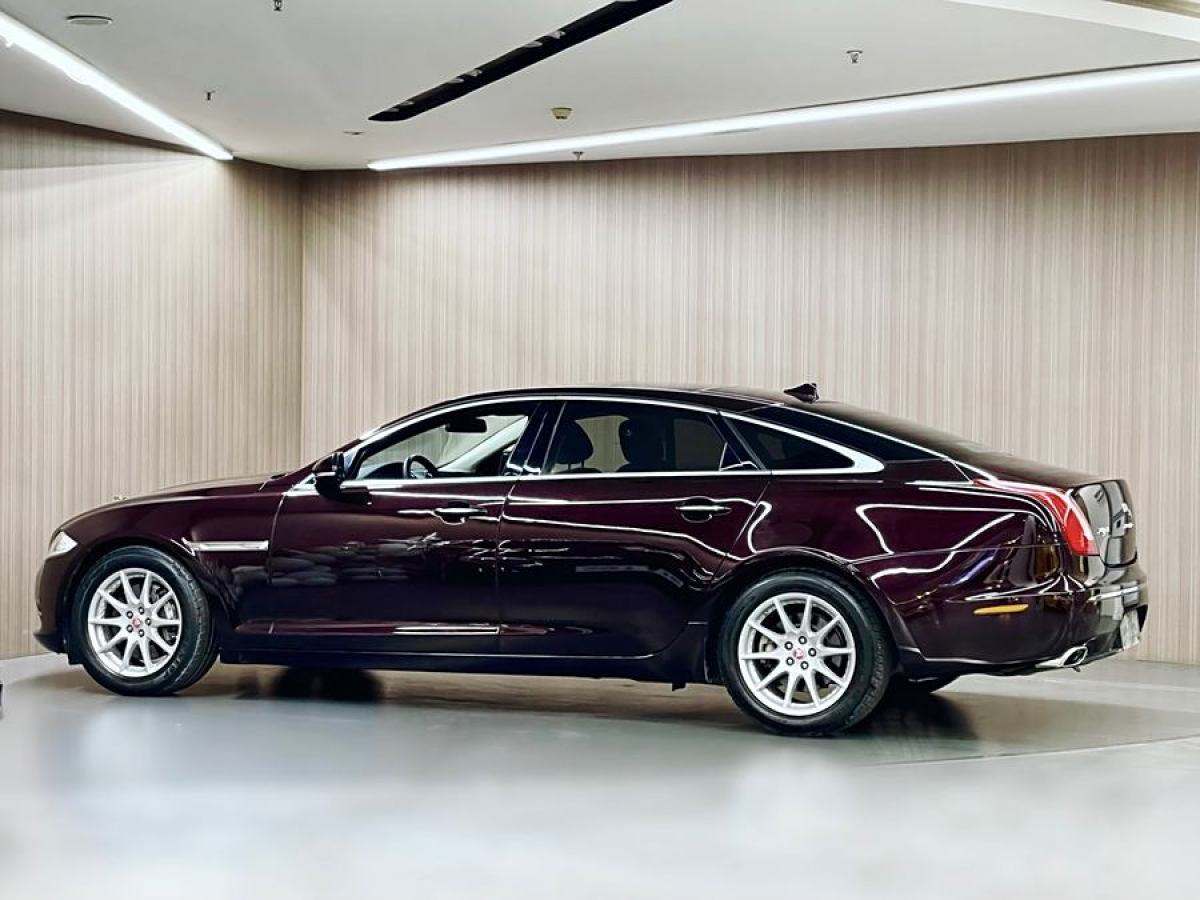 捷豹 XJ  2014款 XJL 2.0T 兩驅(qū)典雅商務(wù)版圖片