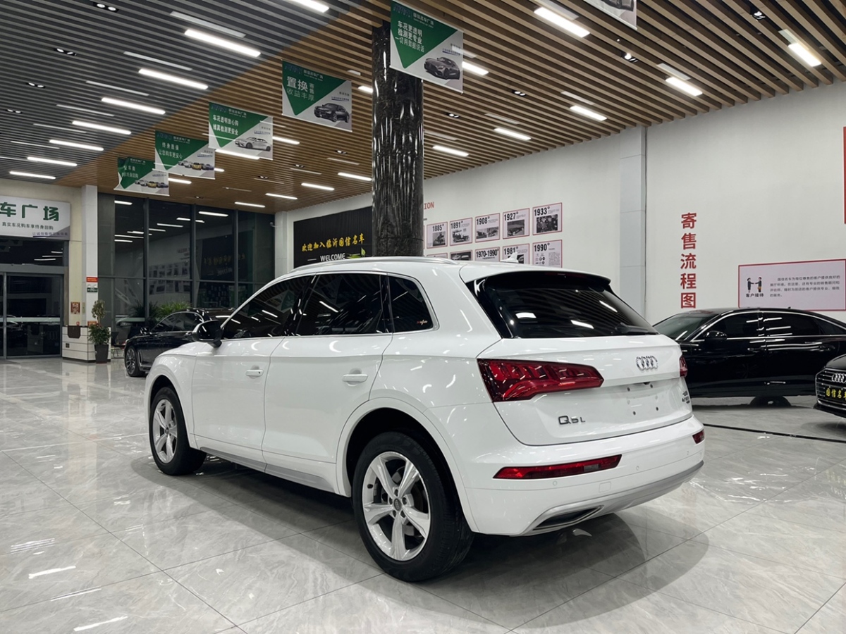 奧迪 奧迪Q5L  2018款 40 TFSI 榮享進取型圖片