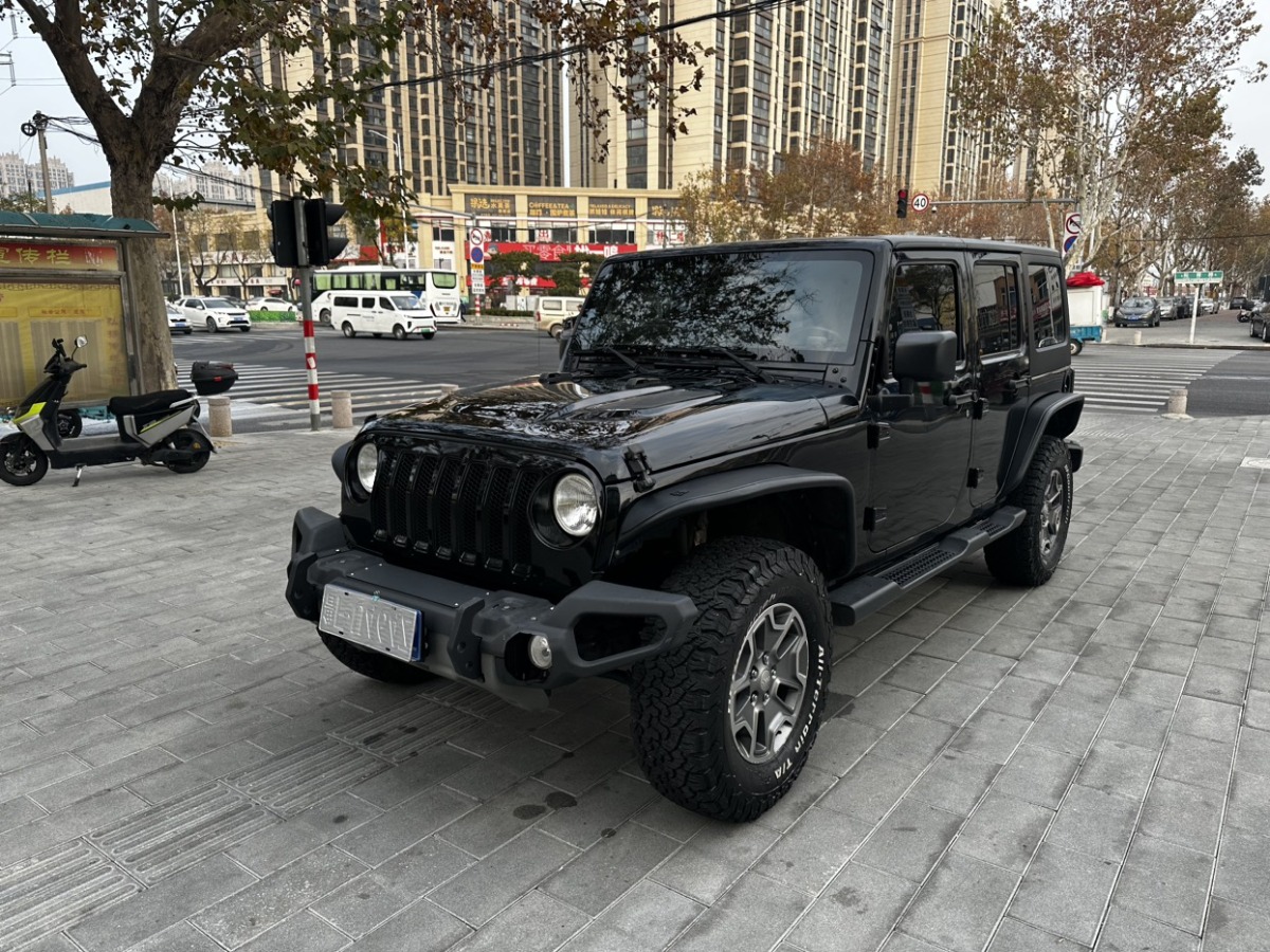 Jeep 牧馬人  2016款 3.0L Sahara 75周年致敬版圖片