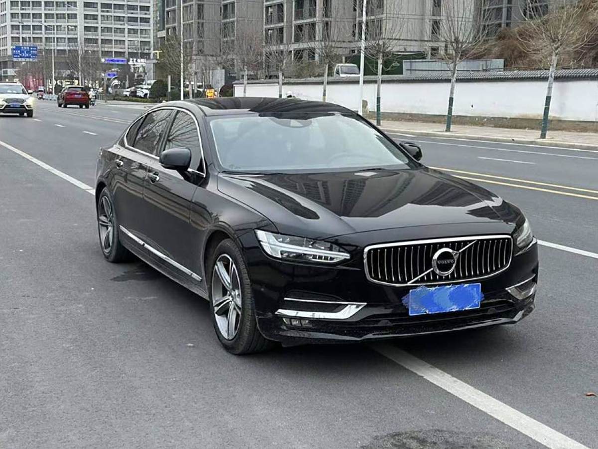 沃爾沃 S90  2020款 改款 T5 智遠(yuǎn)豪華版圖片