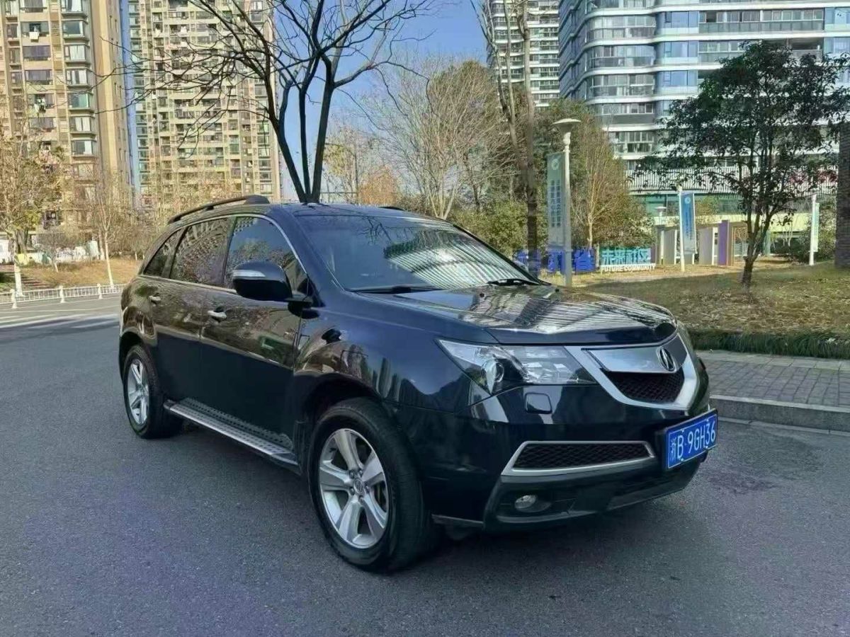 謳歌 MDX  2011款 3.7 標(biāo)準(zhǔn)尊享運(yùn)動版圖片