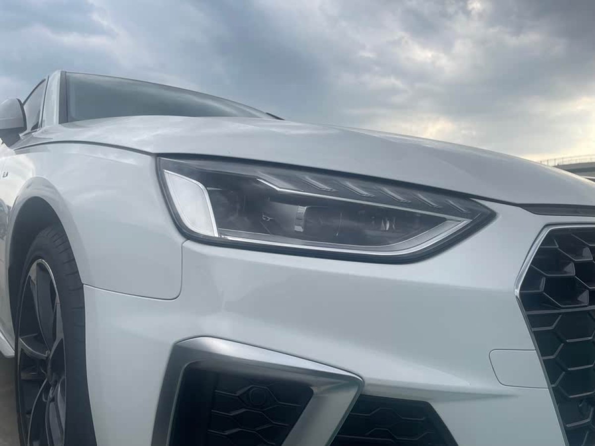 奧迪 奧迪A4L  2022款 40 TFSI 豪華動感型圖片