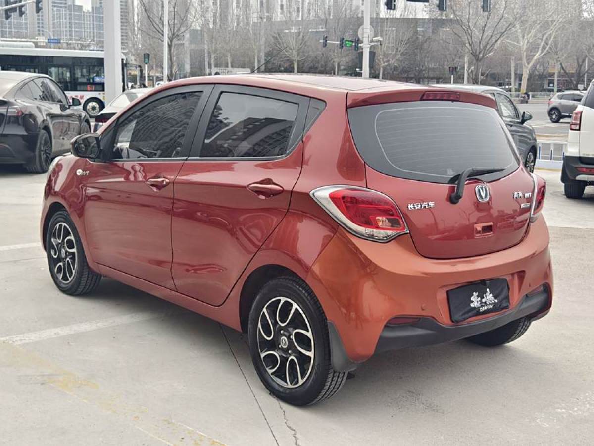 長(zhǎng)安 奔奔  2015款 1.4L IMT尊貴型 國V圖片