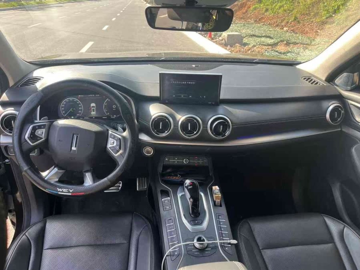 WEY VV5  2019款  升級款 2.0T 兩驅(qū)超豪型 國VI圖片