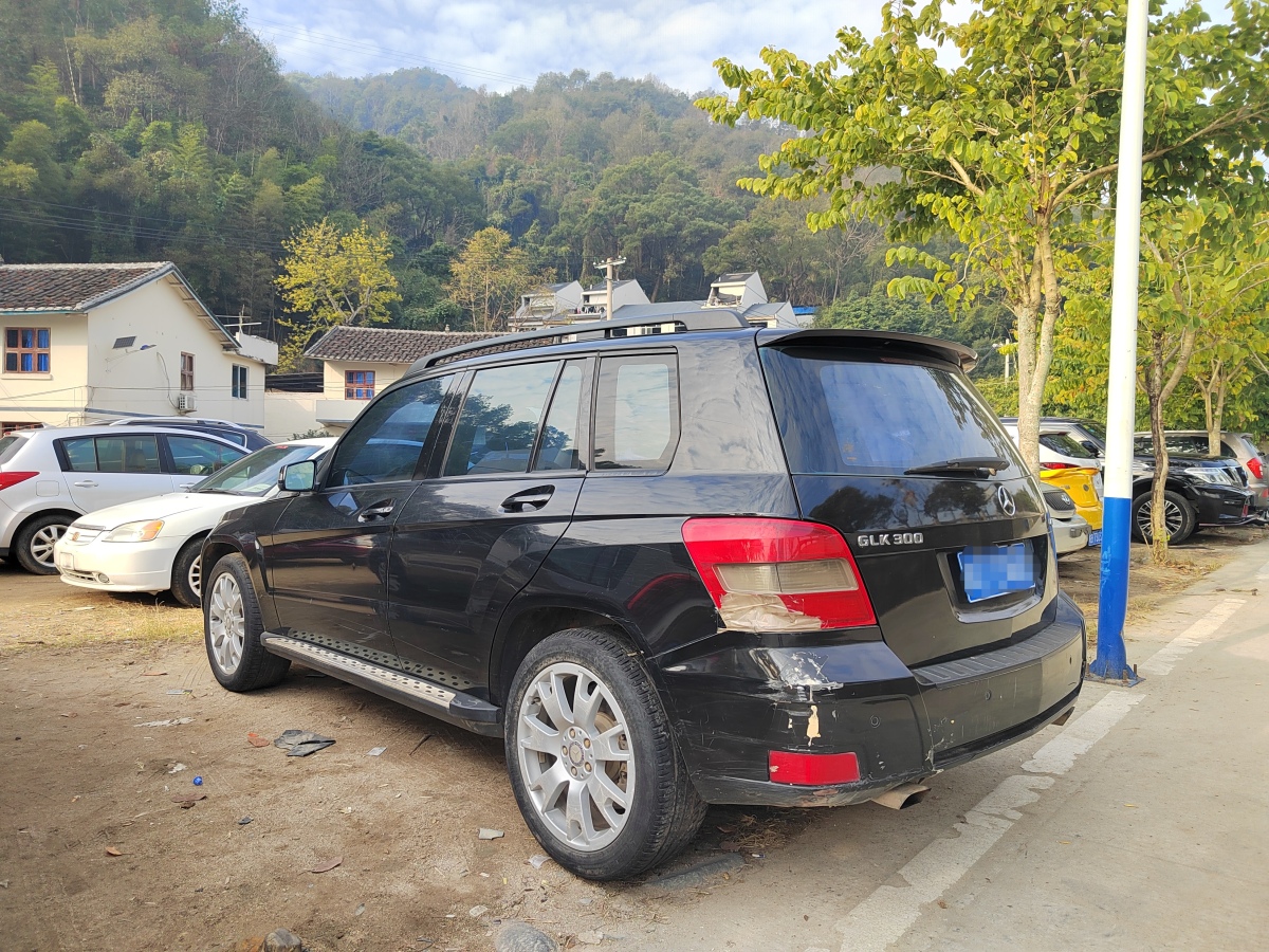 奔馳 奔馳GLK級(jí)  2011款 GLK 300 4MATIC 動(dòng)感型圖片