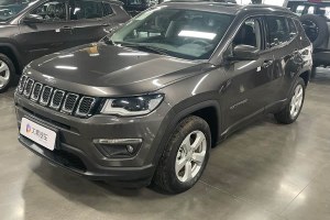 指南者 Jeep 220T 自動(dòng)領(lǐng)先版