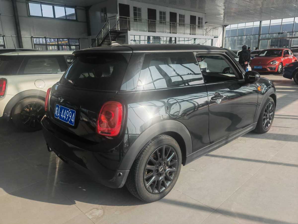 MINI MINI  2015款 1.2T ONE 五門版圖片