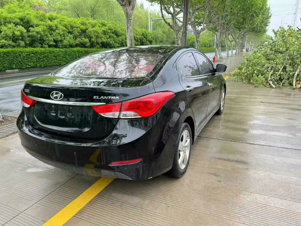 現(xiàn)代 朗動  2012款 1.6L 自動時尚型圖片
