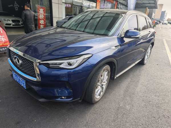 英菲尼迪 QX50  2018款 QX50 2.0T CVT两驱时尚版