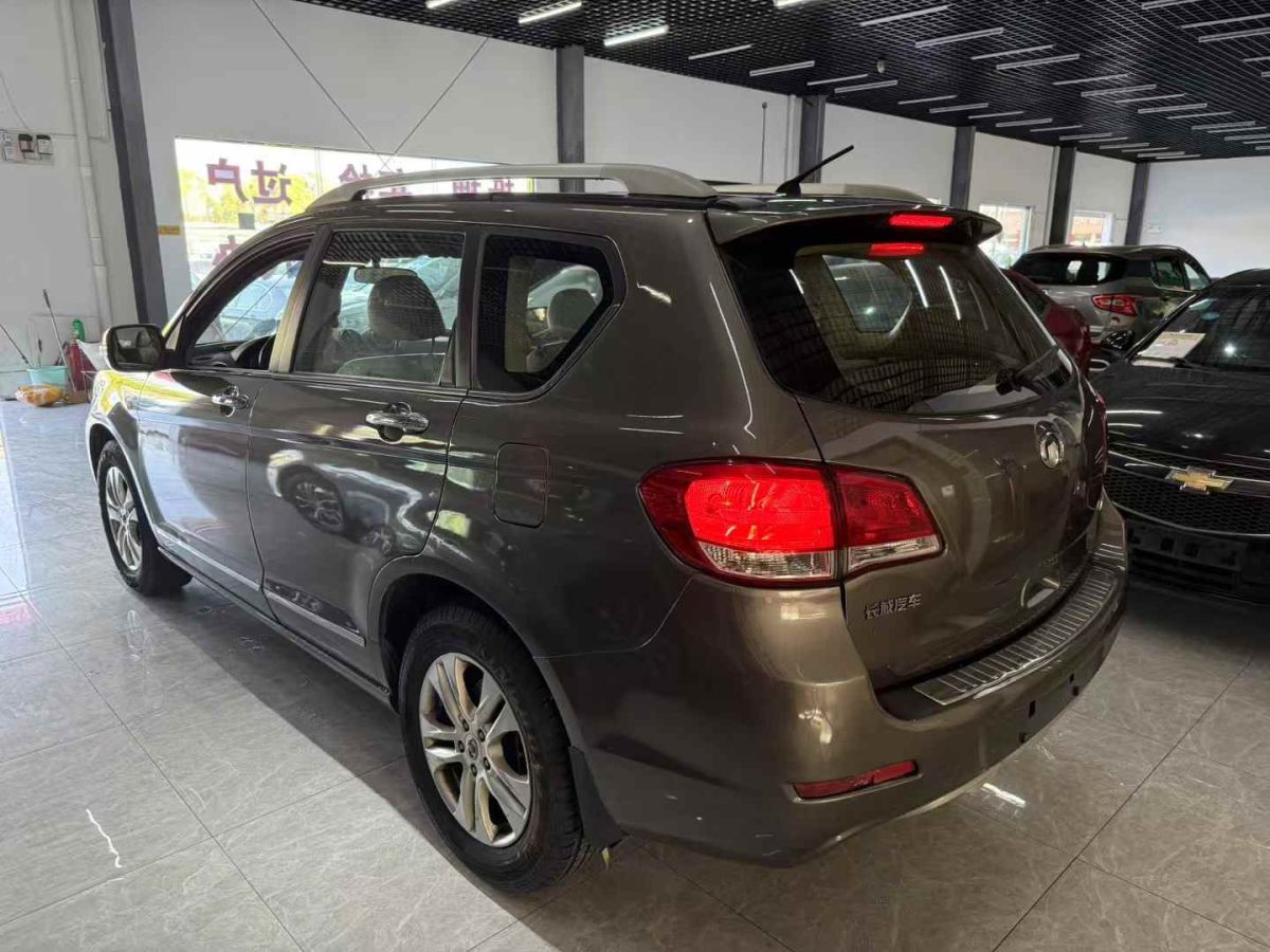 哈弗 H6  2012款 1.5T 手動兩驅(qū)尊貴型圖片