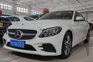 奔馳C級(jí) 奔馳 改款 C 260 L 運(yùn)動(dòng)版