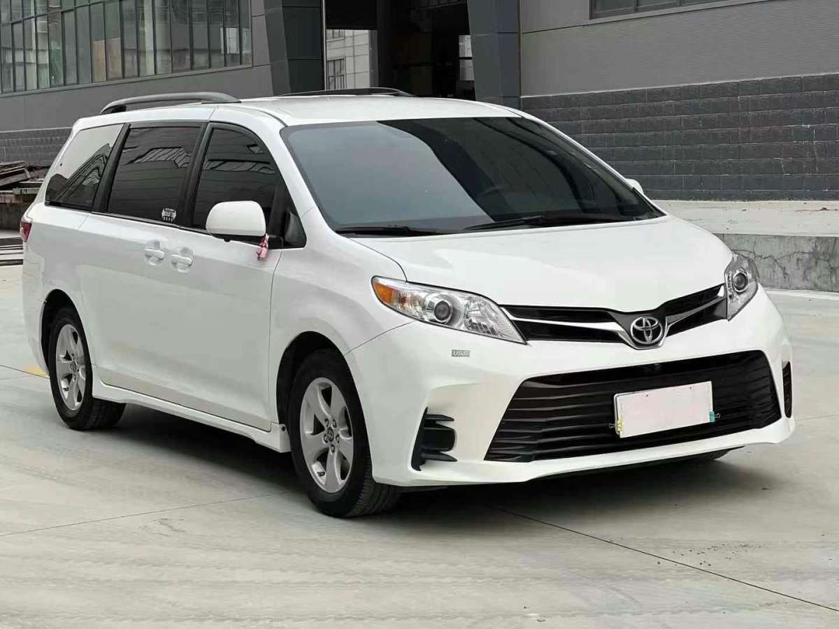 2019年7月豐田 塞納  2015款 3.5L 兩驅(qū)LE