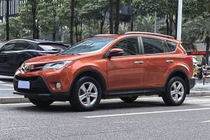 RAV4榮放 豐田 2.5L 自動(dòng)四驅(qū)精英版