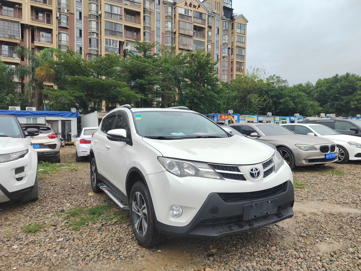 2016年8月豐田 RAV4  2016款 榮放 2.0L CVT兩驅(qū)風(fēng)尚版