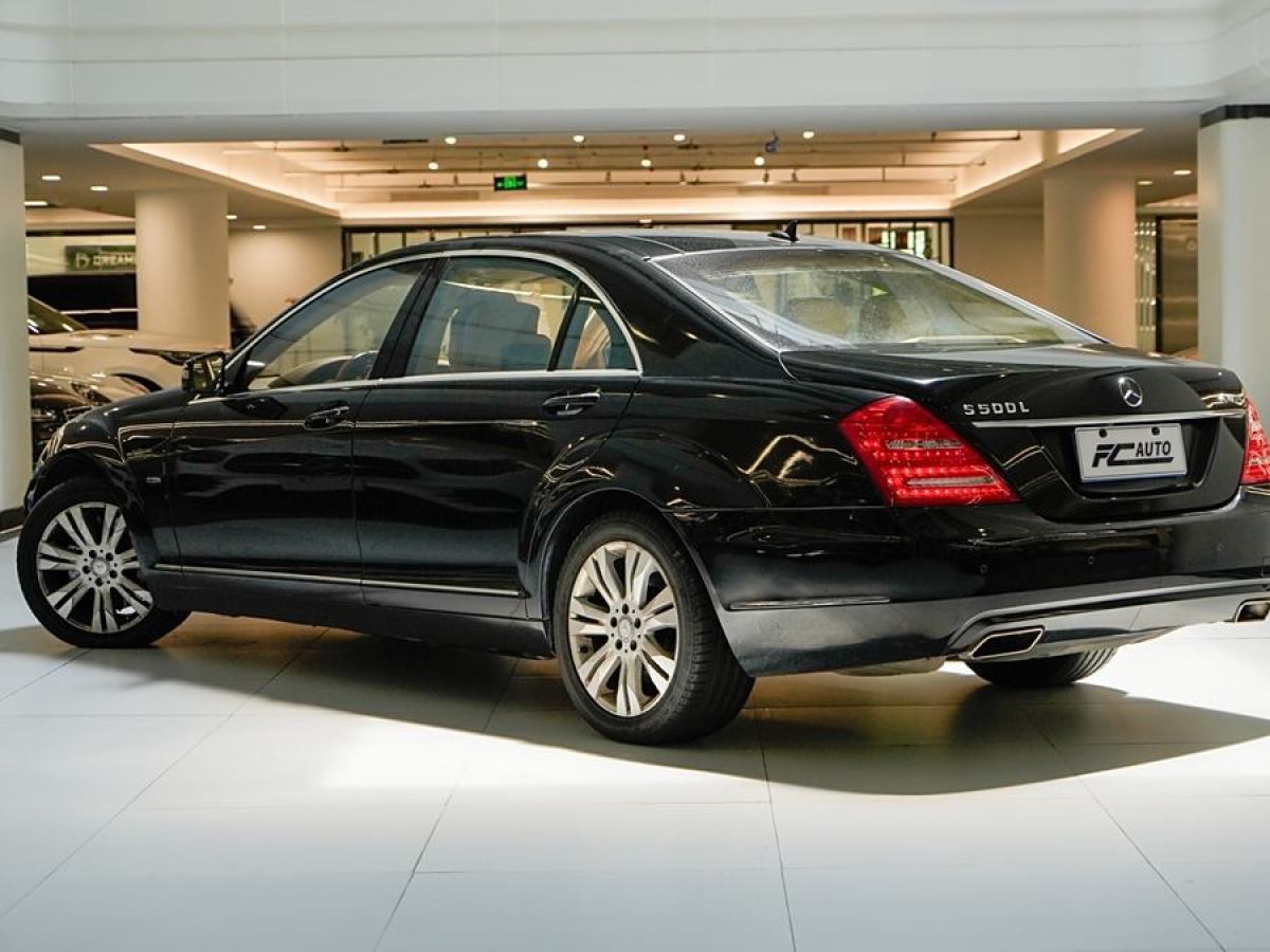 奔馳 奔馳S級(jí)  2011款 S 500 L CGI 4MATIC圖片