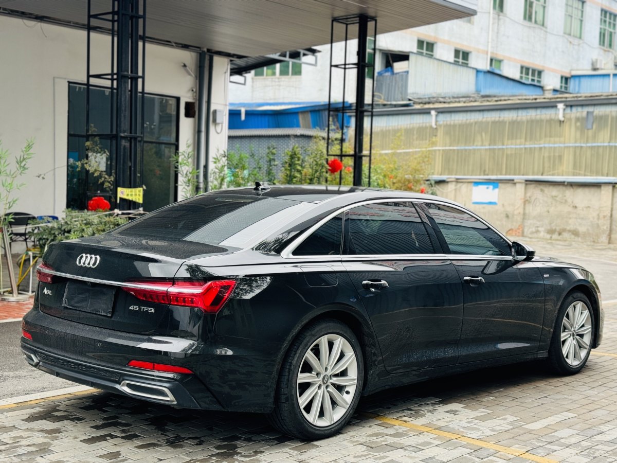 奧迪 奧迪A6L  2021款 45 TFSI 臻選動(dòng)感型圖片