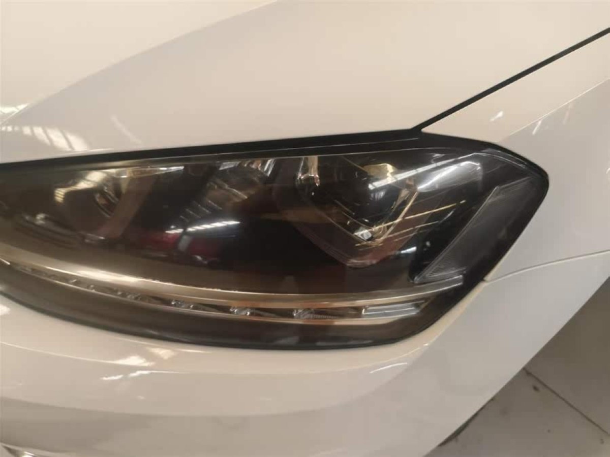 大眾 高爾夫  2016款 230TSI 自動(dòng)豪華型圖片