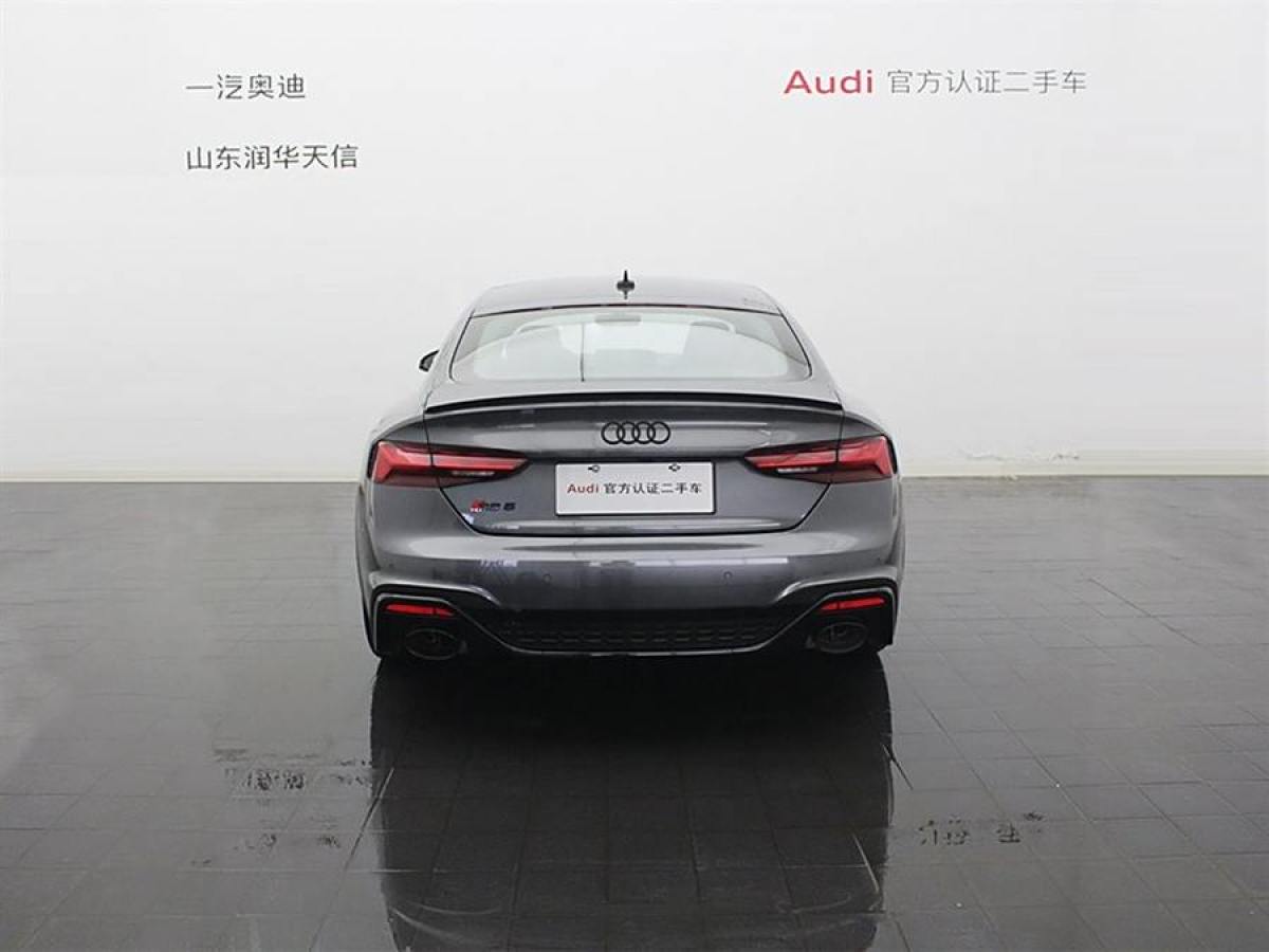 2023年6月奧迪 奧迪RS 5  2023款 RS 5 2.9T Sportback 黑曜版