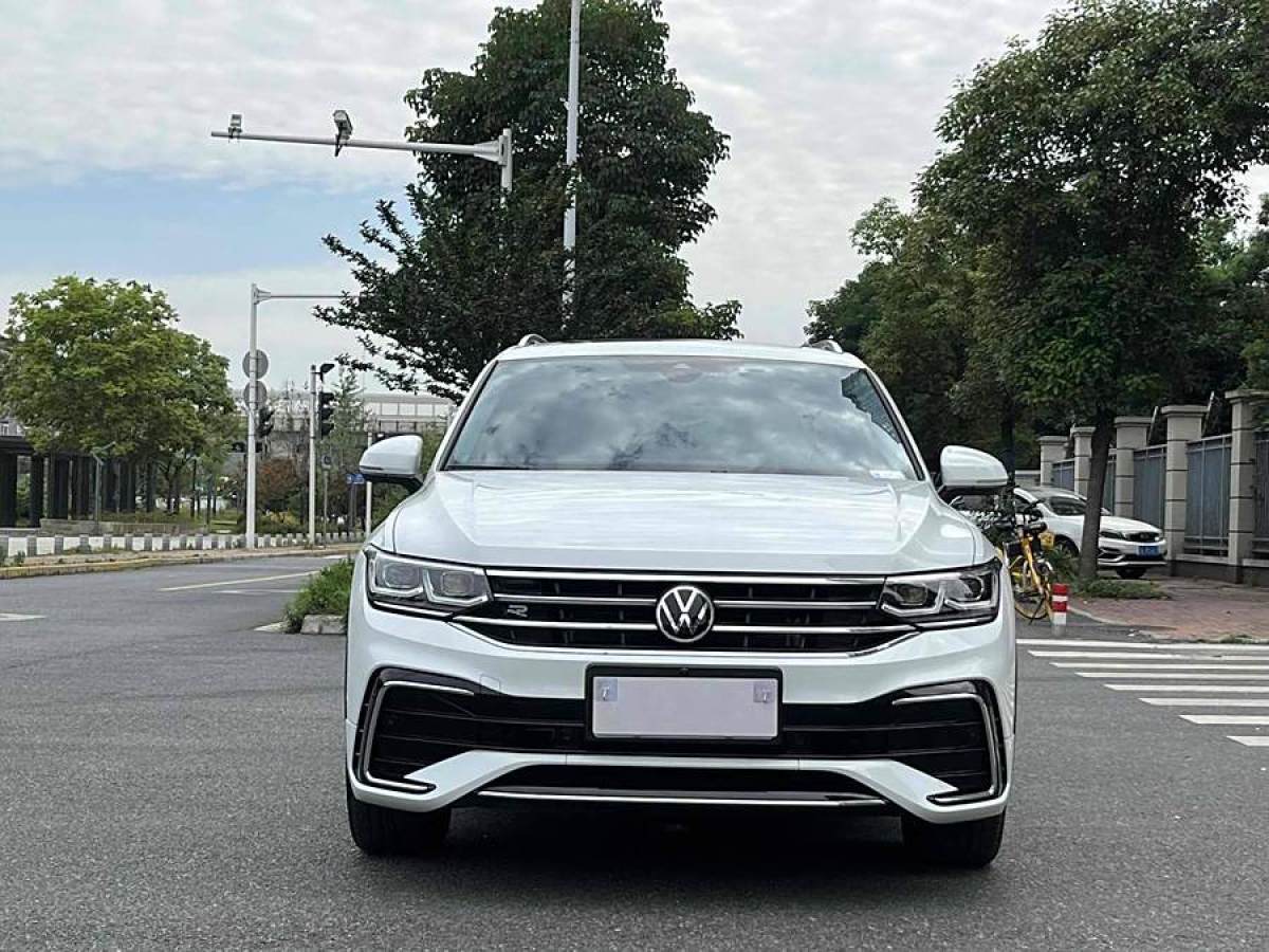 大眾 途觀L  2023款 改款 330TSI 自動兩驅(qū)R-Line越享版圖片