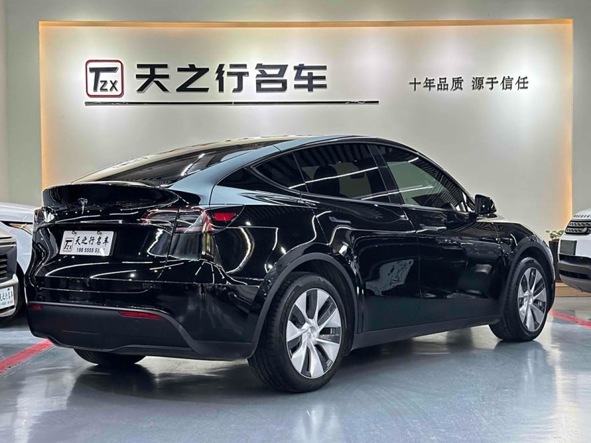 特斯拉 Model 3  2022款 后輪驅(qū)動(dòng)版圖片