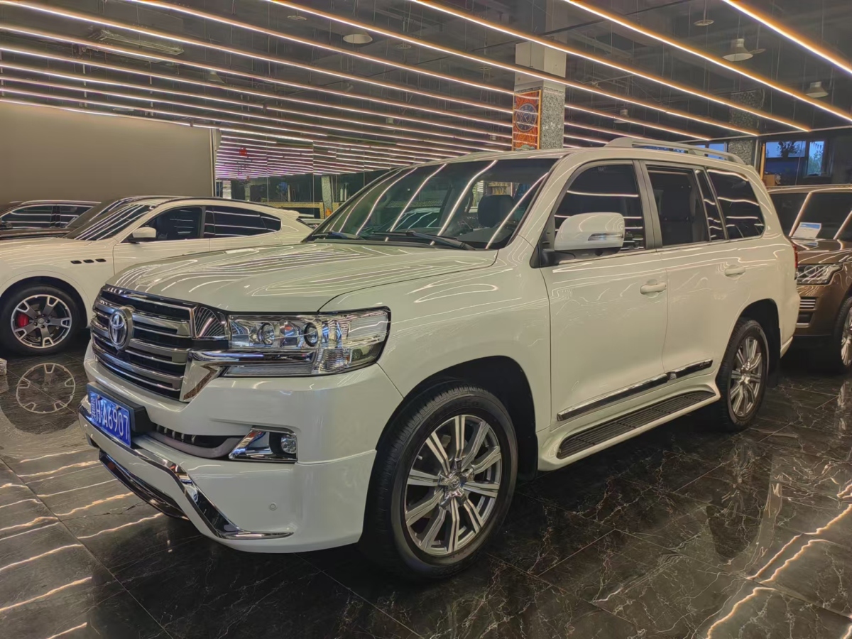 豐田 蘭德酷路澤  2018款 5.7L VX-R 12氣 底升(中東版)圖片