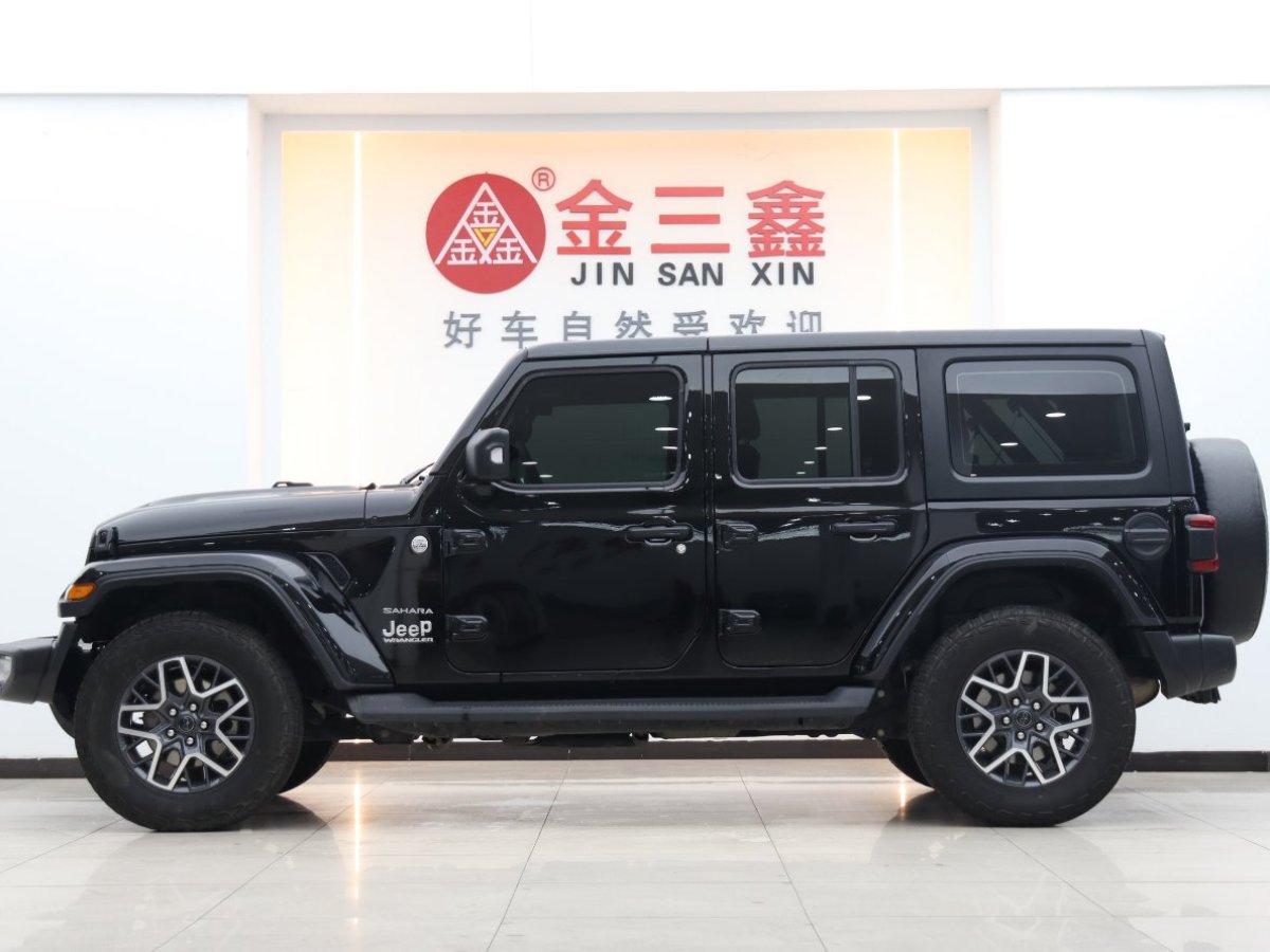 2023年9月Jeep 牧馬人  2024款 2.0T 撒哈拉四門版