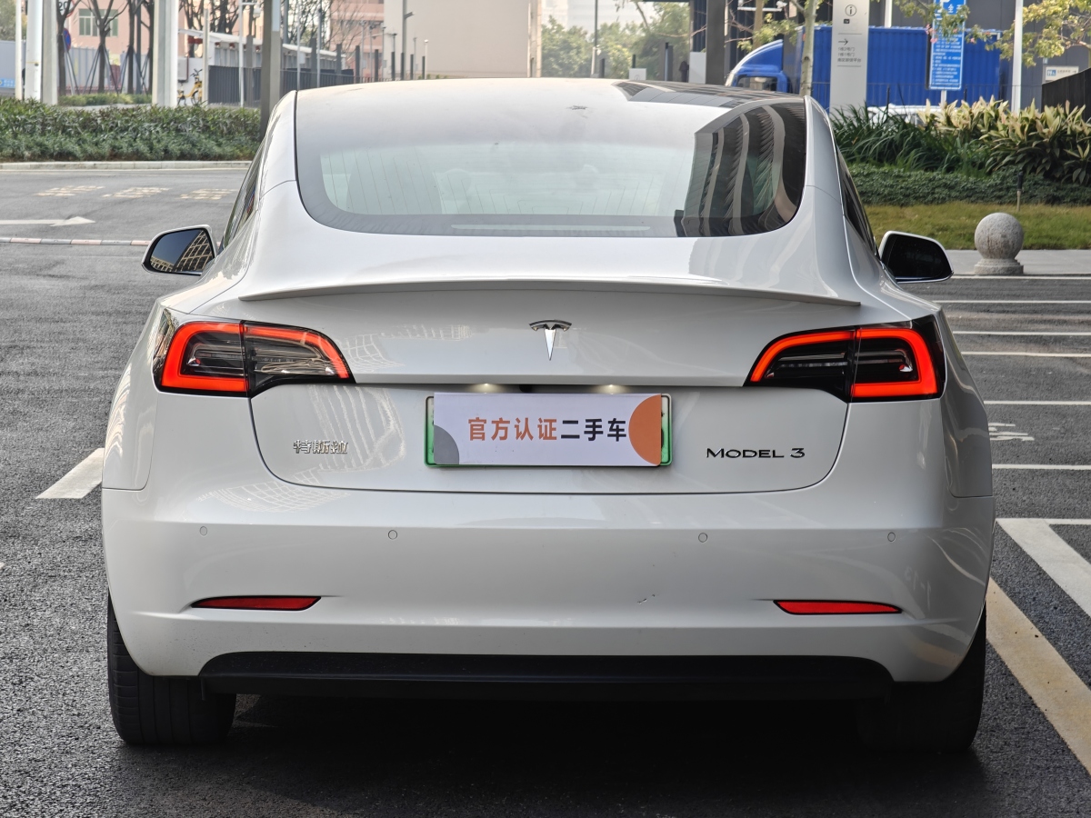 特斯拉 Model 3  2019款 標準續(xù)航后驅(qū)升級版圖片