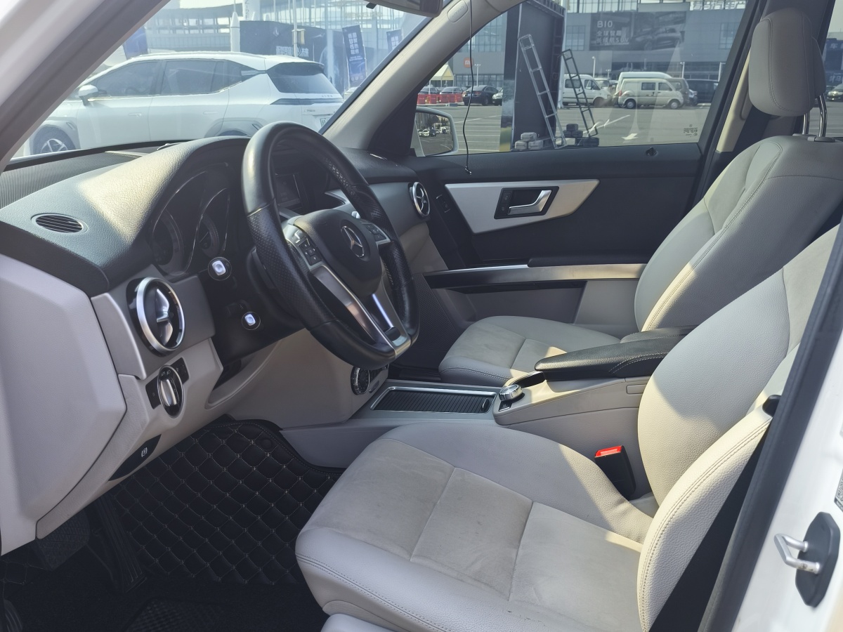 奔馳 奔馳GLK級  2015款 GLK 260 4MATIC 動感型 極致版圖片