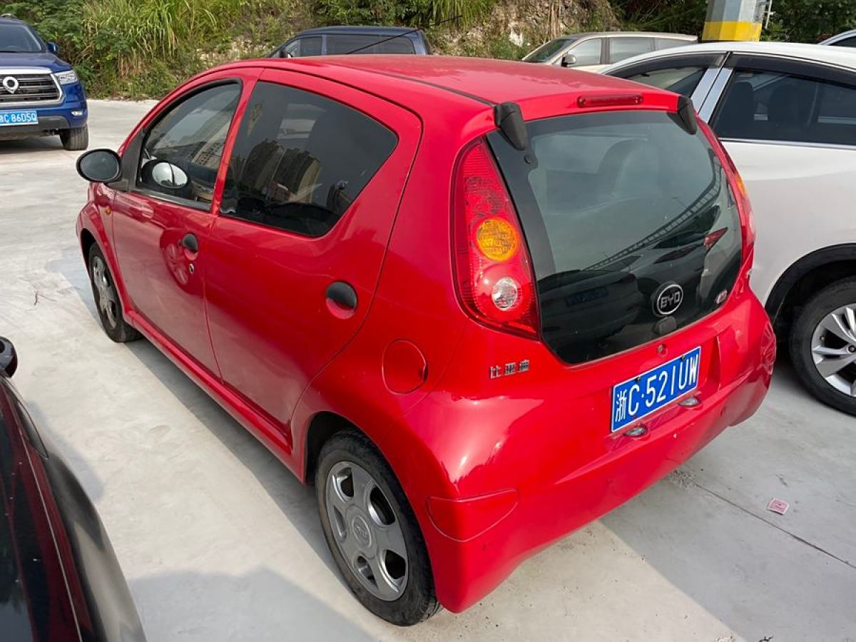 比亞迪 F0  2013款 1.0L AMT 悅酷型圖片