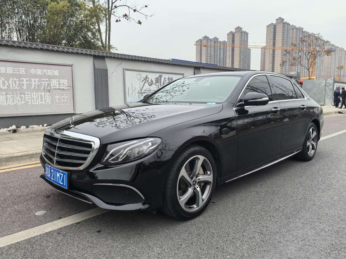 奔馳 奔馳E級(jí)  2018款 E 300 L 豪華型圖片