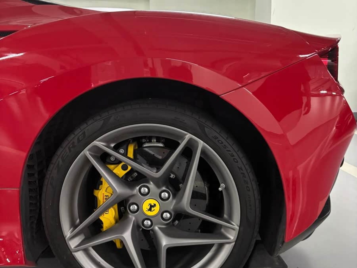 法拉利 F8 Tributo  2019款  3.9T V8圖片