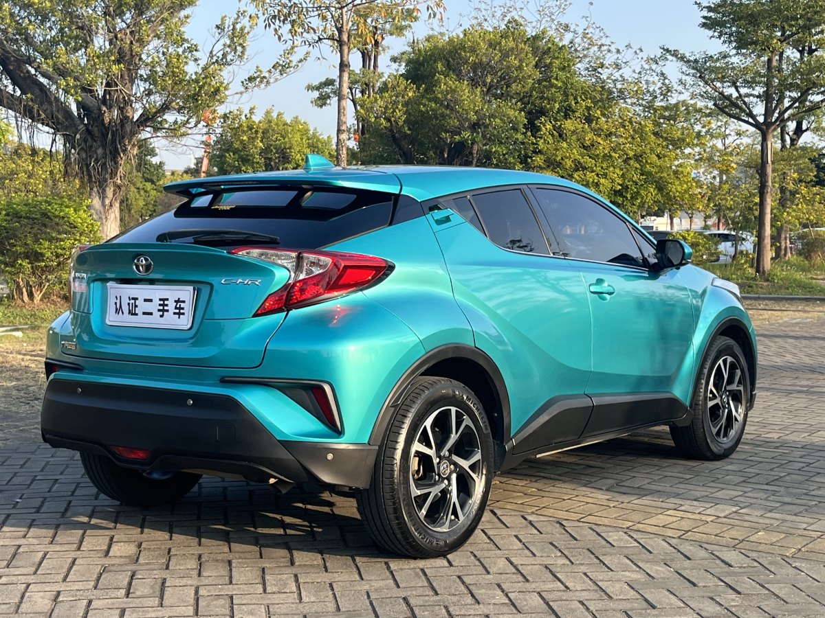 豐田 C-HR  2018款 2.0L 領(lǐng)先版 國VI圖片