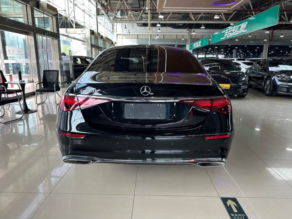奔馳 奔馳S級(jí)  2022款 改款 S 400 L 商務(wù)型圖片