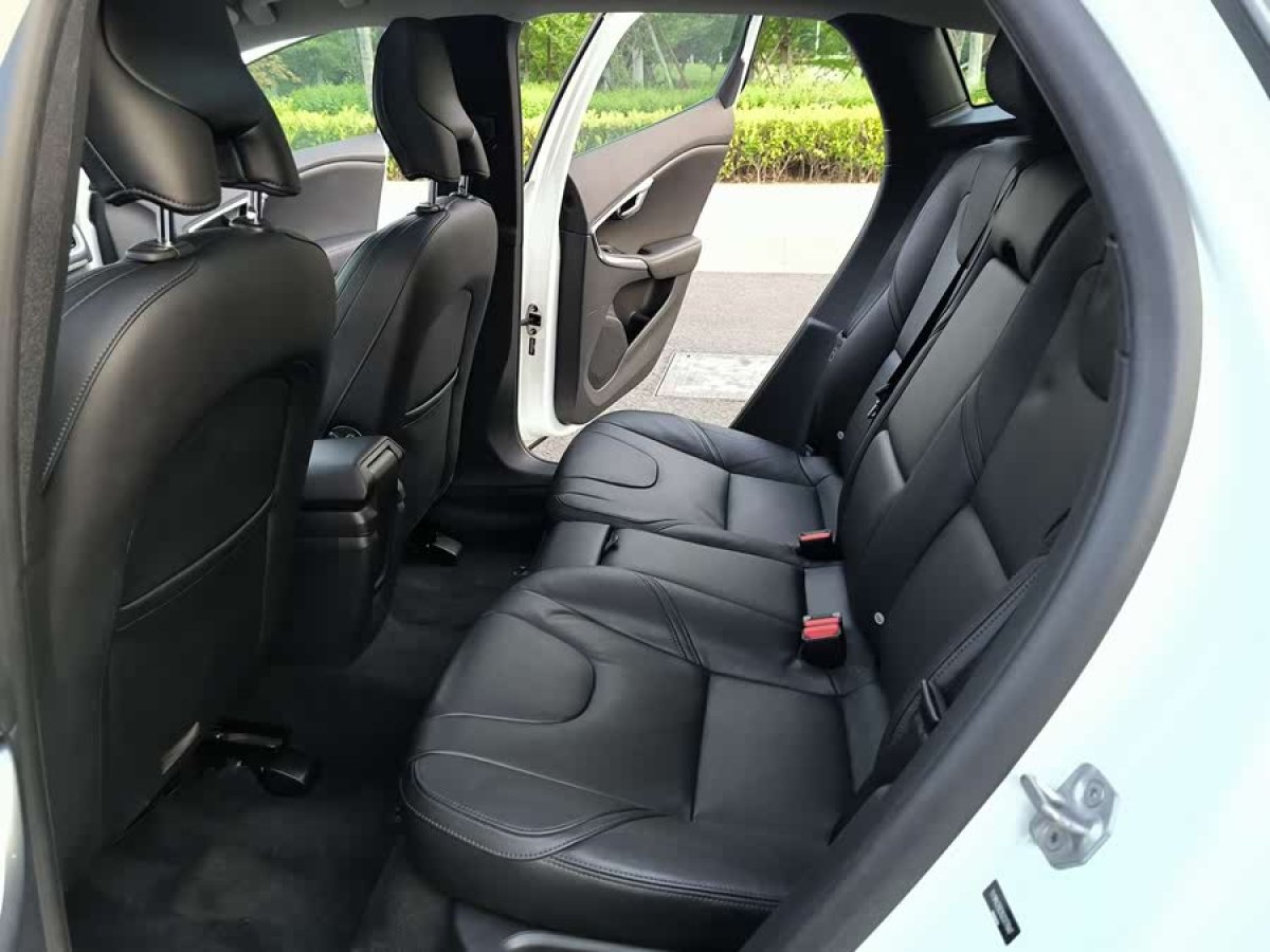 沃爾沃 V40  2016款 T3 智雅版圖片