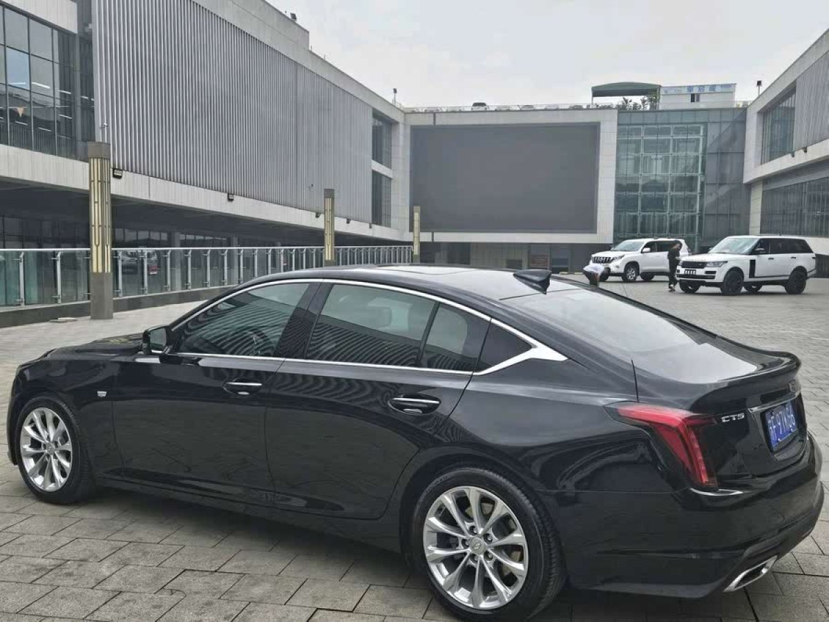 凱迪拉克 CT5  2023款 28T 豪華型（標(biāo)準(zhǔn)版）圖片