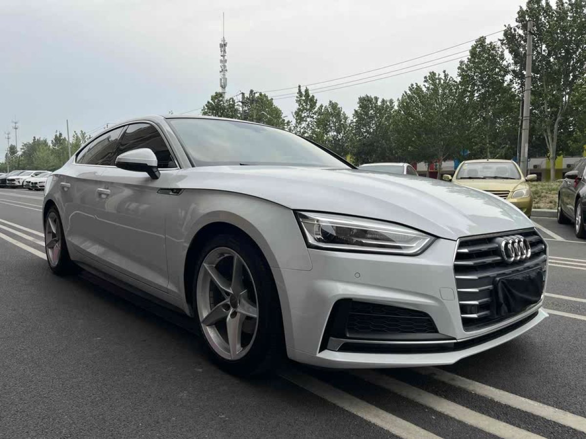 奧迪 奧迪A5  2017款 Coupe 40 TFSI 時(shí)尚型圖片