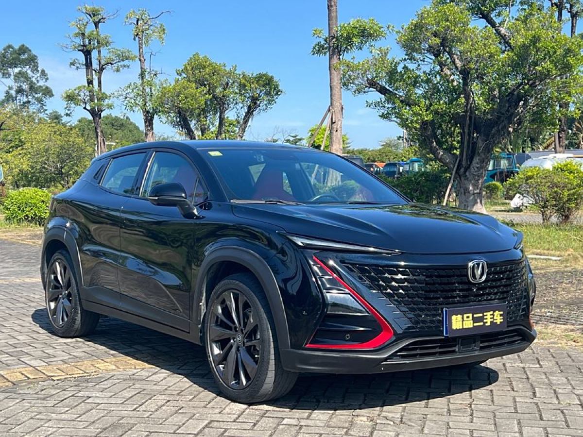 長(zhǎng)安 UNI-T  2020款 1.5T 尊貴型圖片