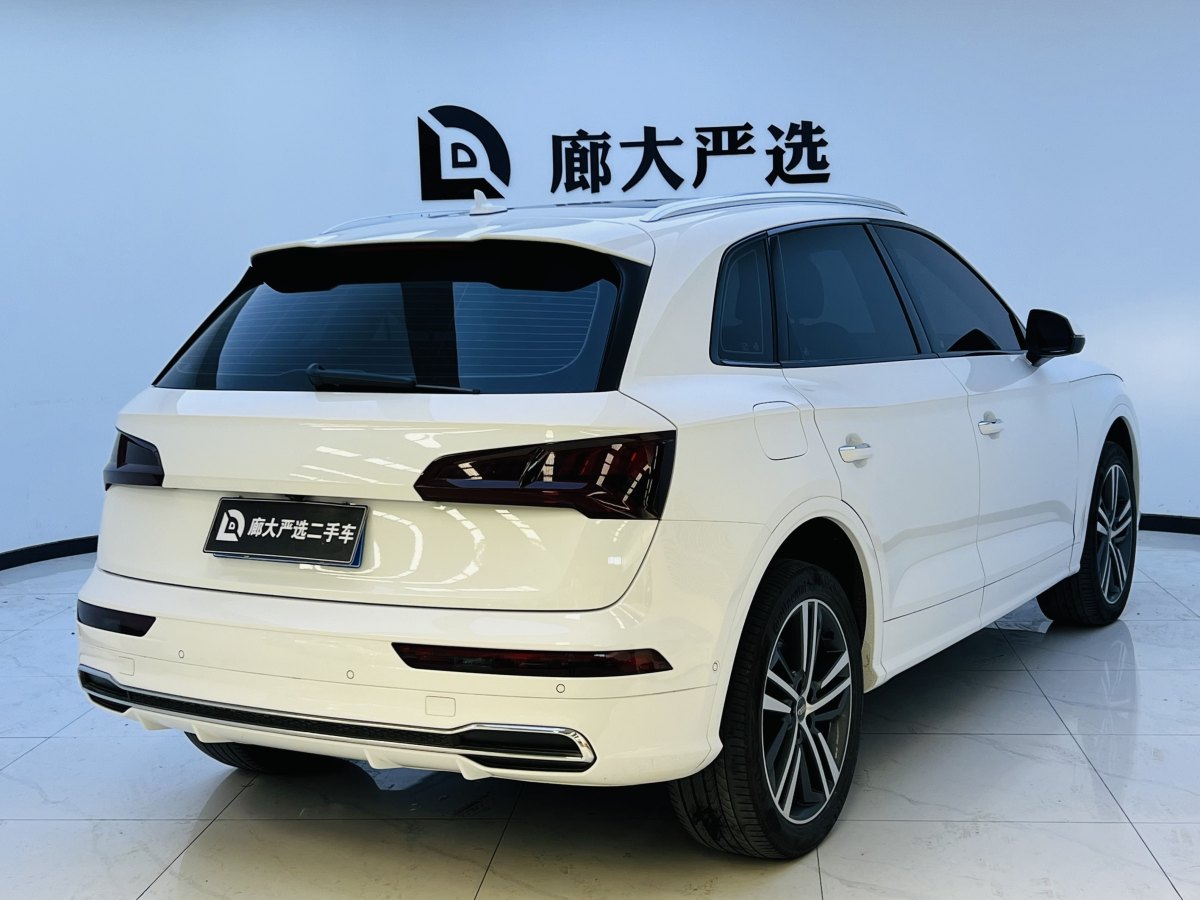 奧迪 奧迪Q5L  2020款 45 TFSI 尊享豪華運(yùn)動(dòng)型圖片