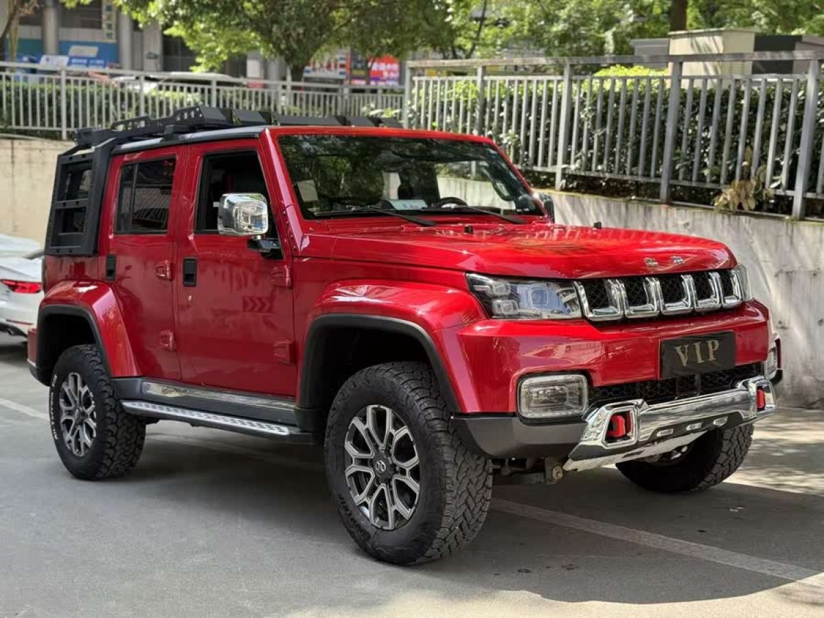 北京 BJ40  2019款 改款 2.0T 自動四驅(qū)城市獵人版尊享型 國V圖片