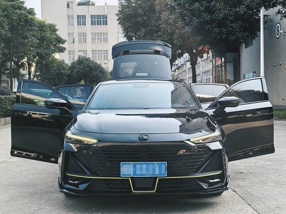 長(zhǎng)安 長(zhǎng)安UNI-V  2022款 1.5T 尊貴型圖片