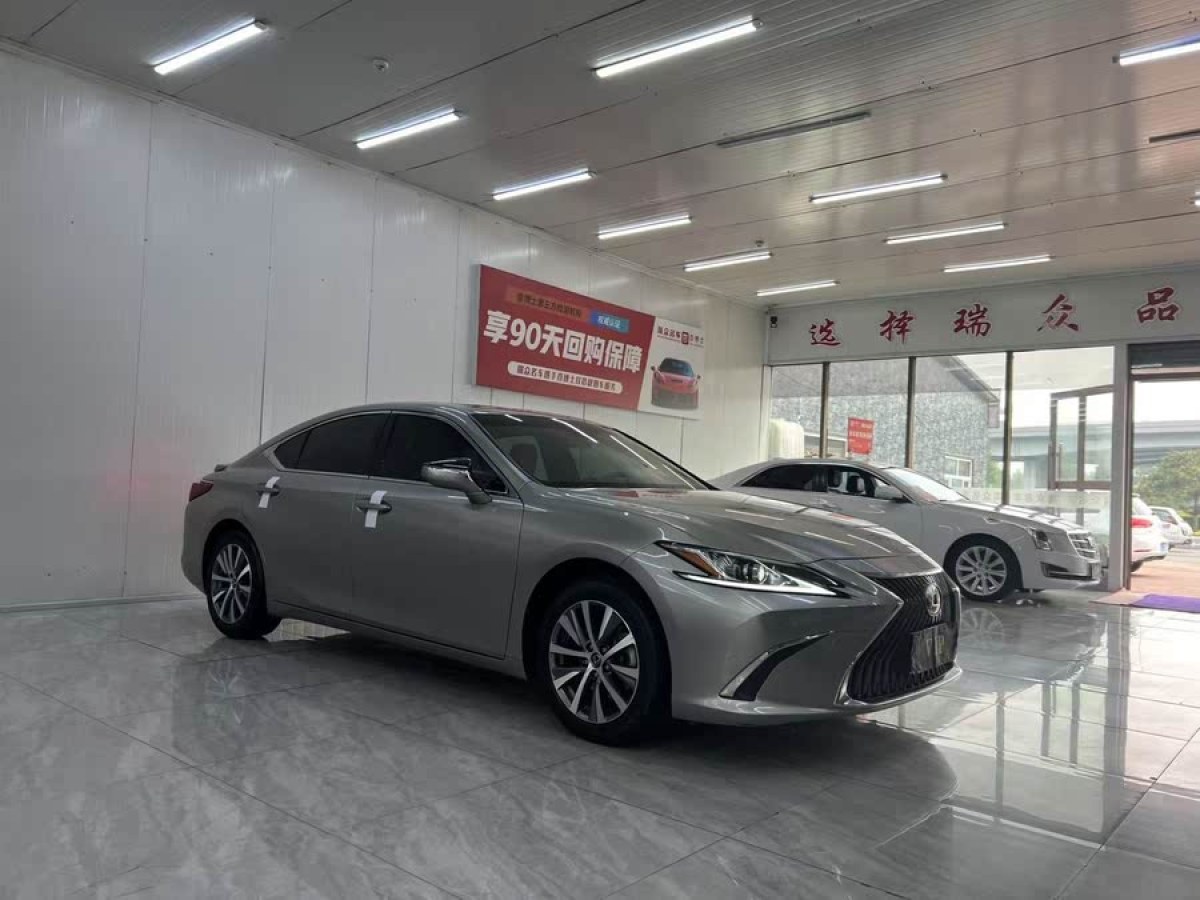 雷克薩斯 ES  2021款 200 卓越版圖片