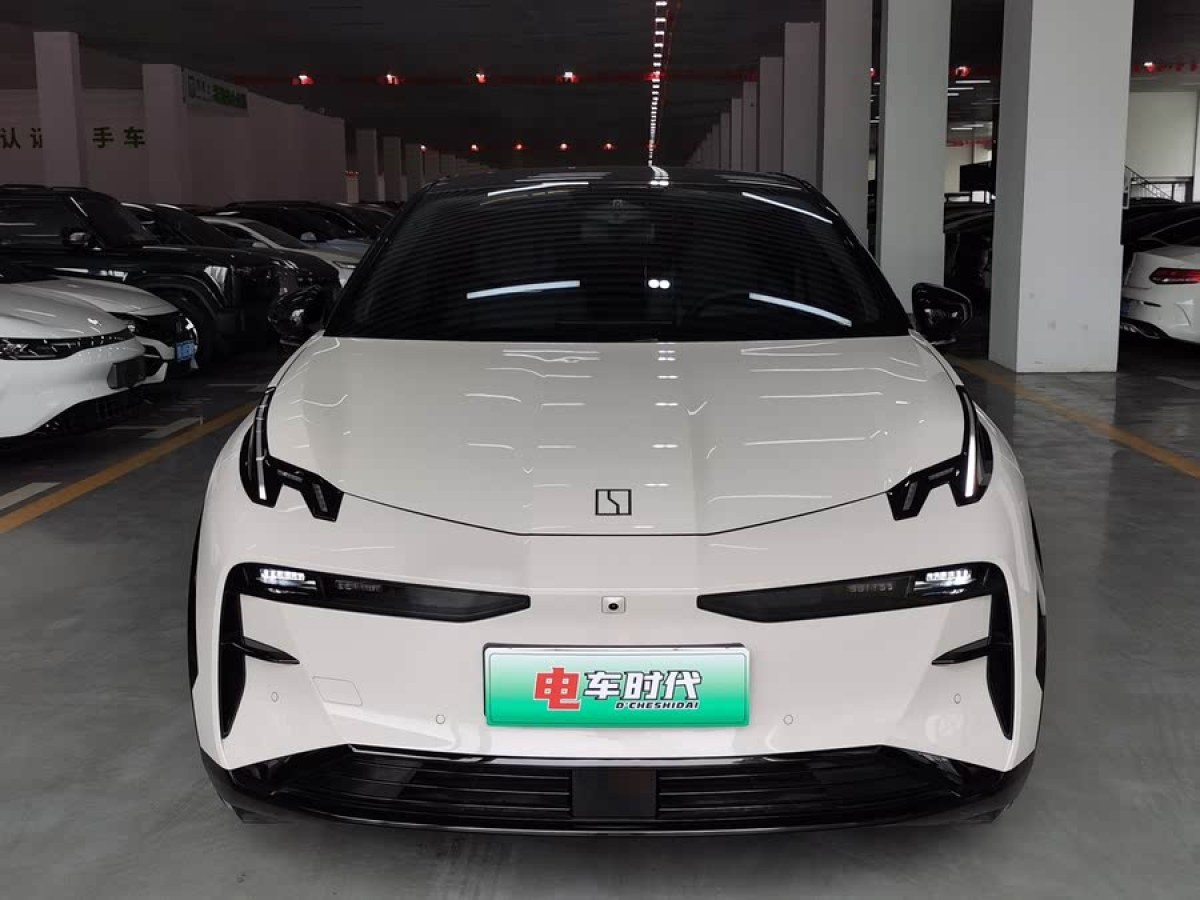 極氪 極氪X  2023款 后驅(qū)YOU版 4座圖片
