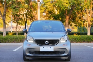 fortwo smart 0.9T 66千瓦硬頂先鋒版