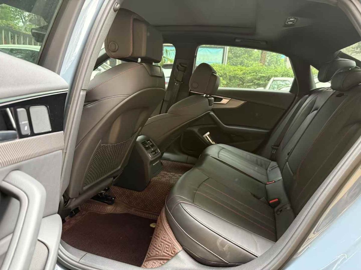 奧迪 奧迪A4L  2022款 35 TFSI 時(shí)尚動(dòng)感型圖片