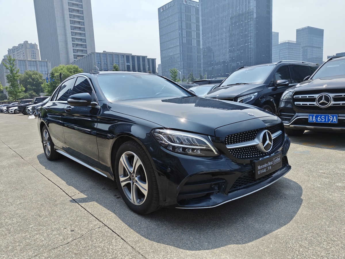 奔馳 奔馳C級  2020款 改款 C 260 L 運(yùn)動版圖片