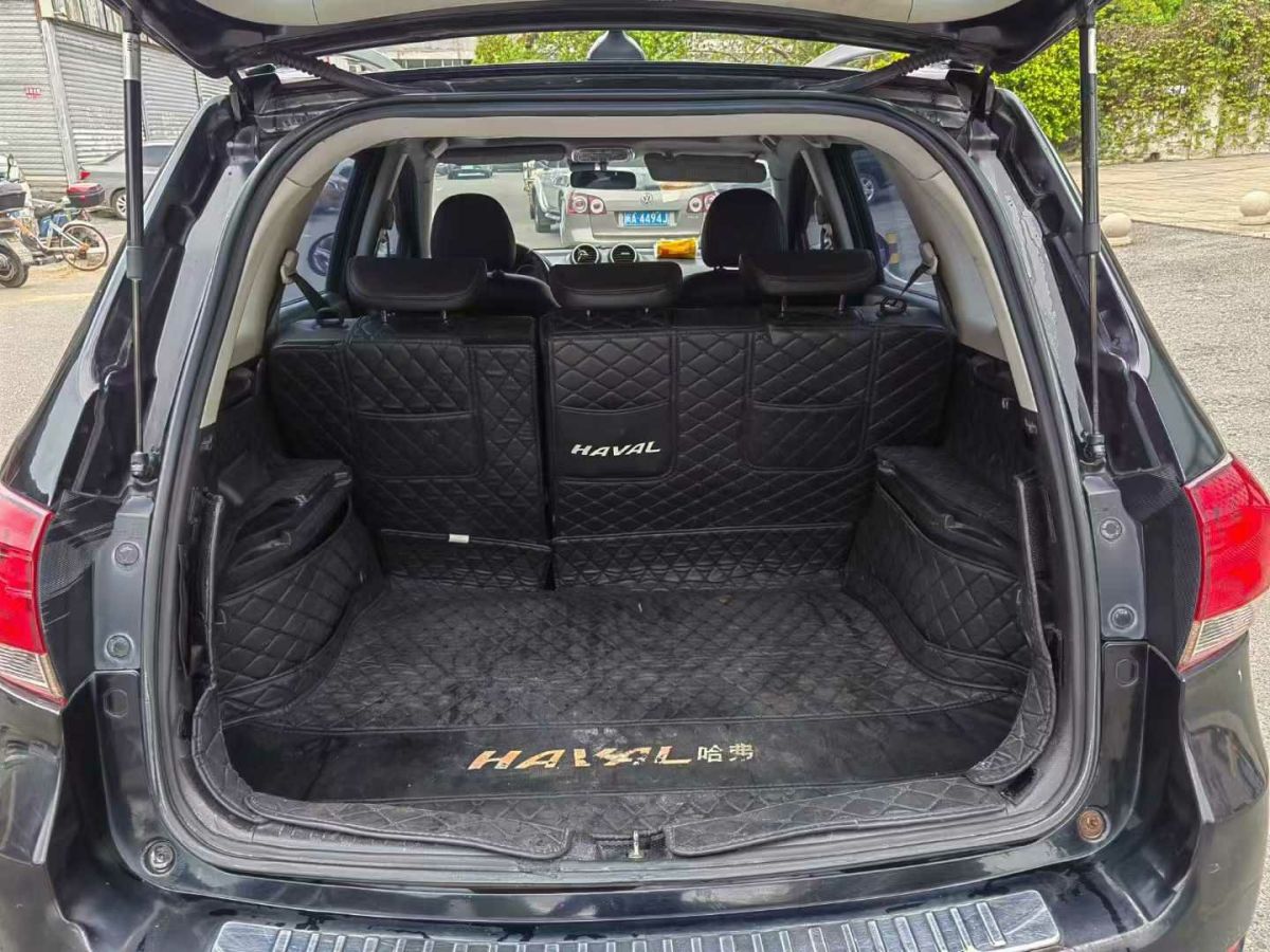 哈弗 H6  2015款 1.5T 手動(dòng)四驅(qū)尊貴型圖片
