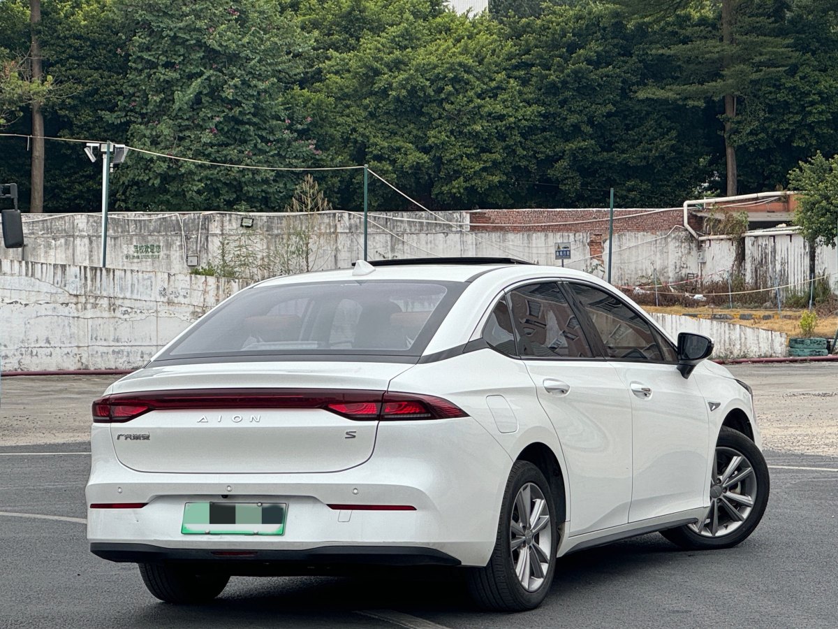 埃安 AION S  2023款 炫 580 55.2kWh 磷酸鐵鋰圖片