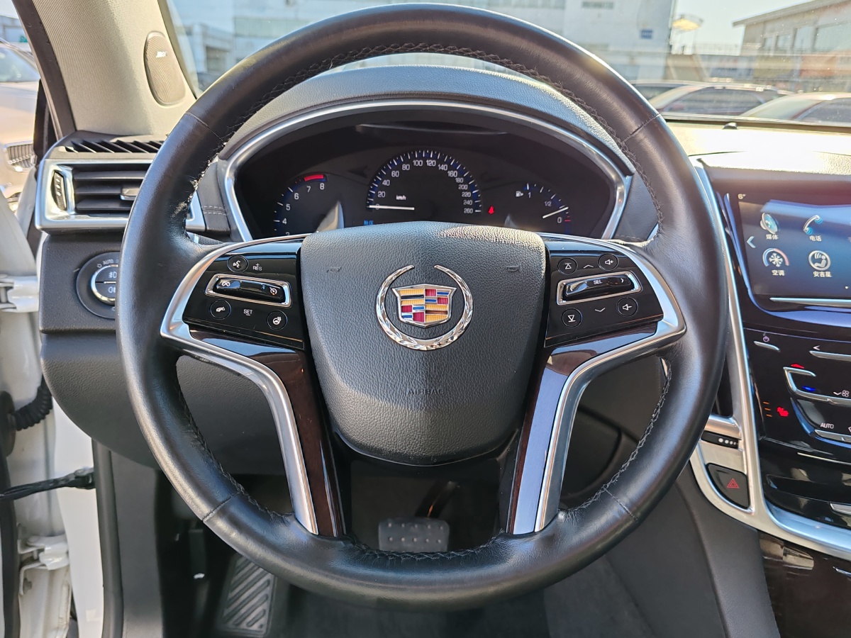 凱迪拉克 SRX  2014款 3.0L 精英型圖片