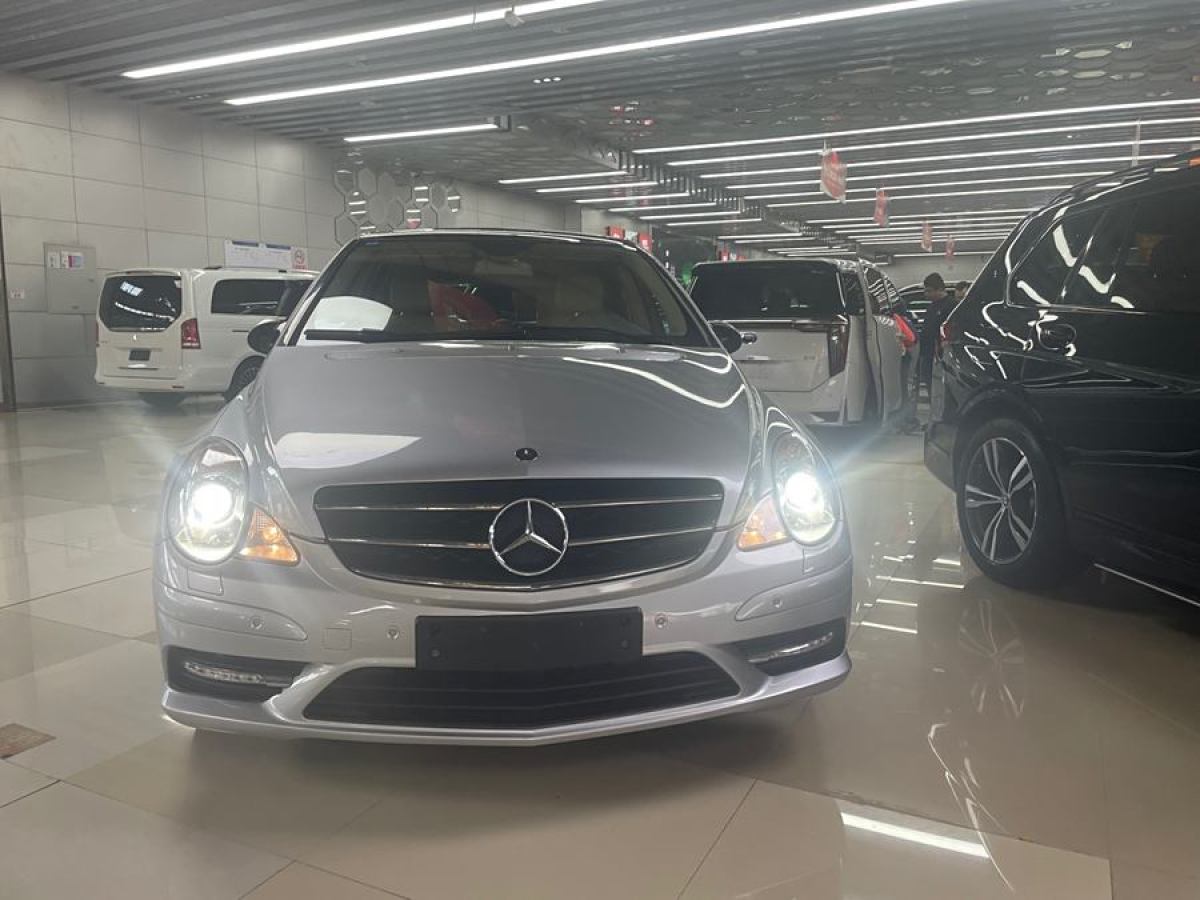 奔馳 奔馳R級  2010款 R 350 L 4MATIC Grand Edition圖片